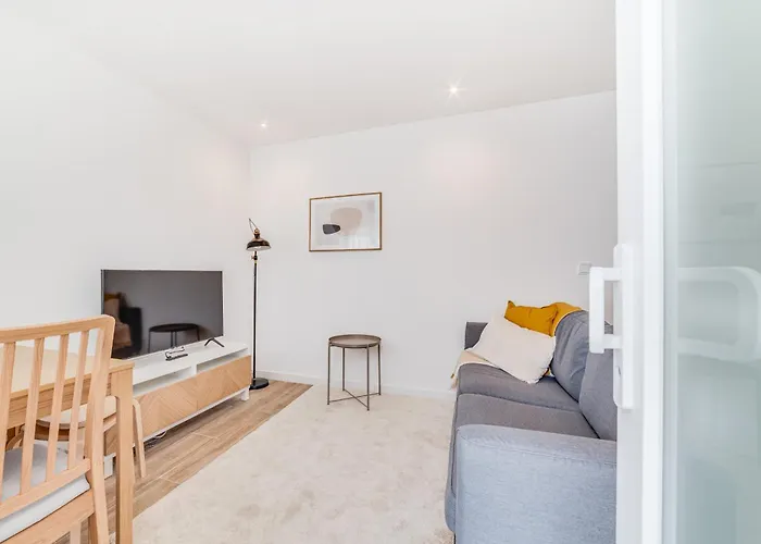 Campolide Duplex Apartments